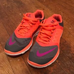 Nike fitsole running shoes size 7.5